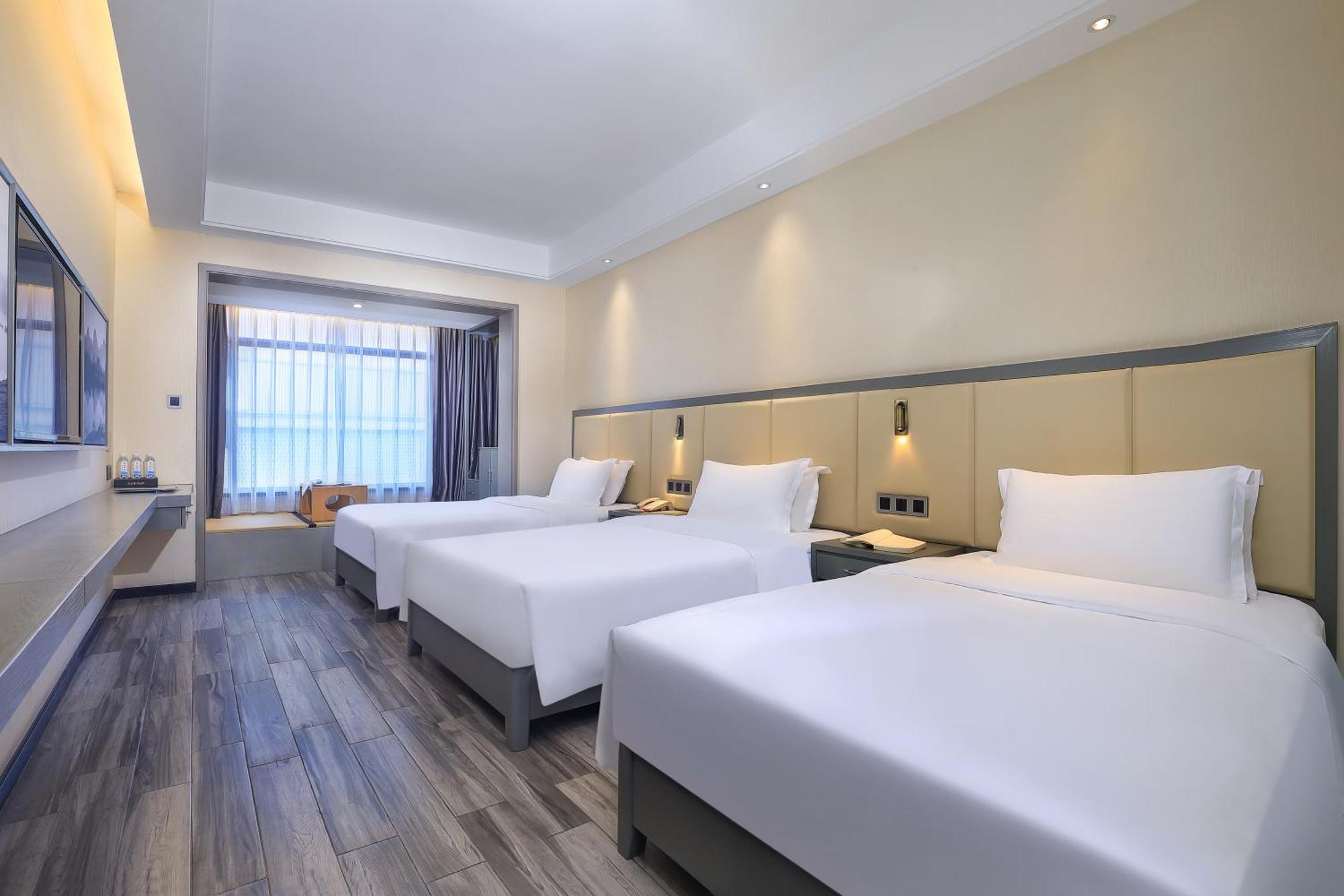 Wing Hotel Guilin - Central Square Bagian luar foto